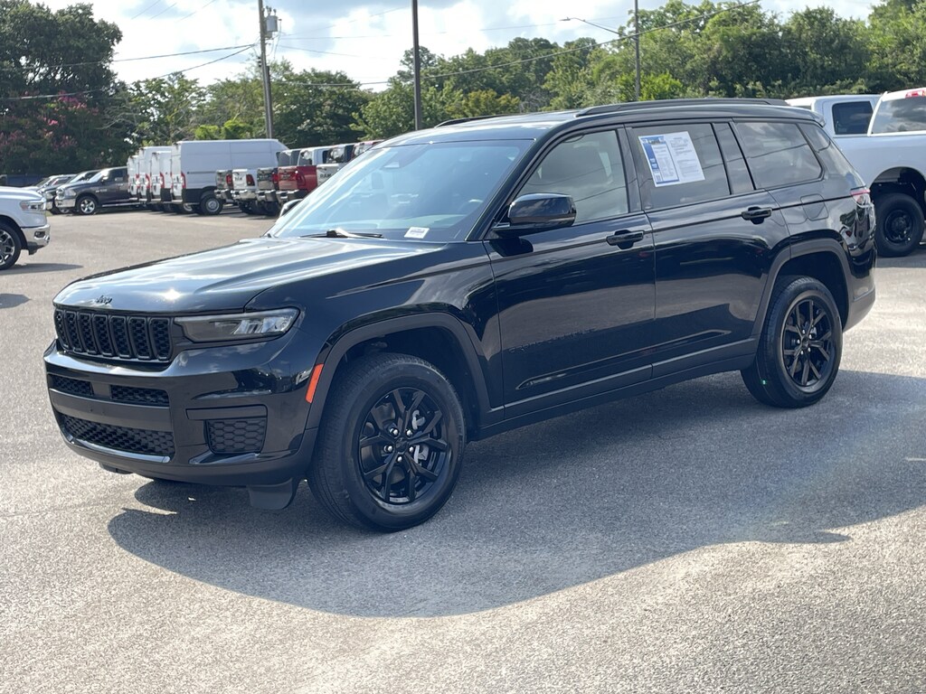Used 2024 Jeep Grand Cherokee L Altitude SUV