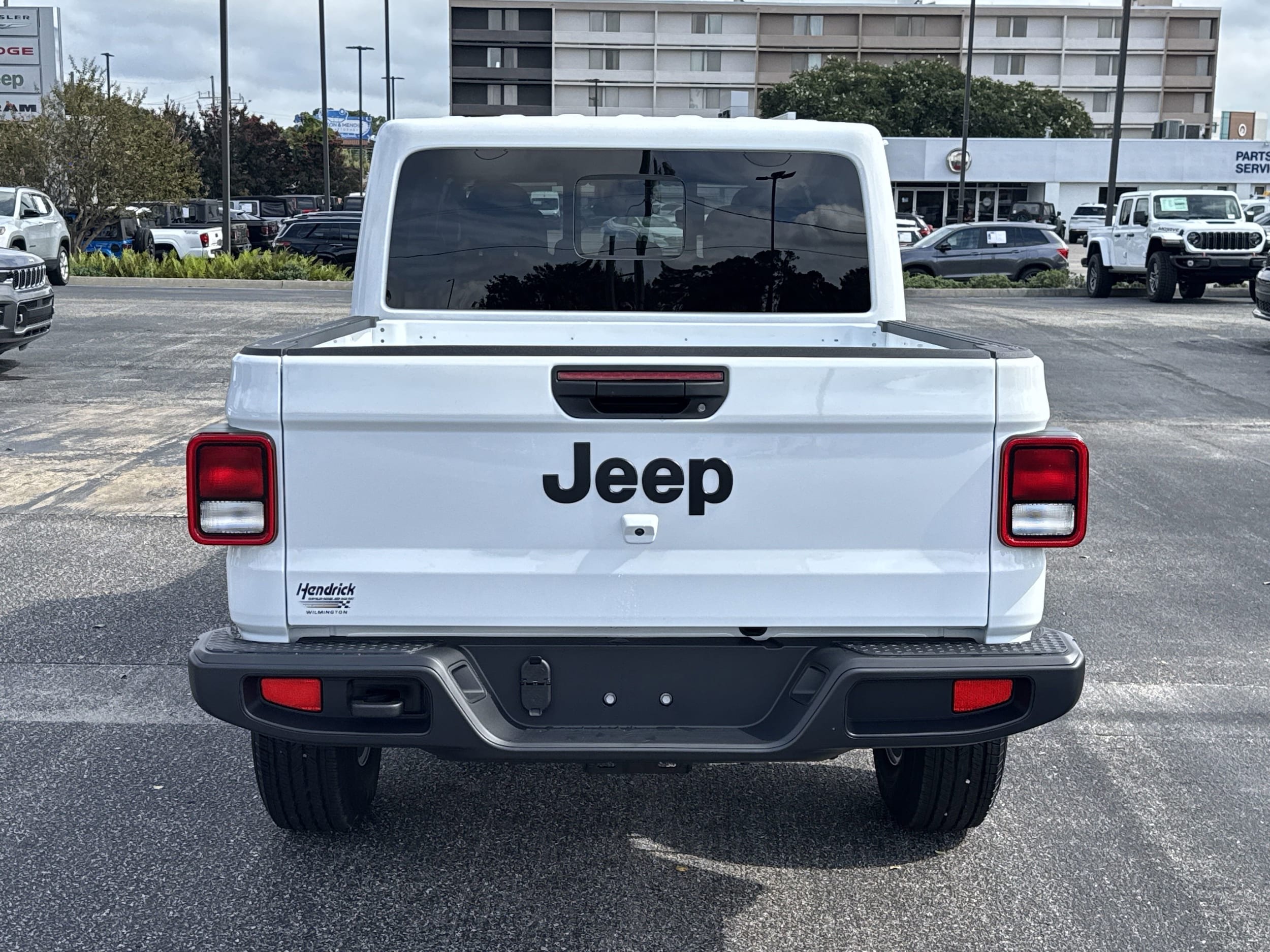 2025 Jeep Gladiator Sport S photo 6