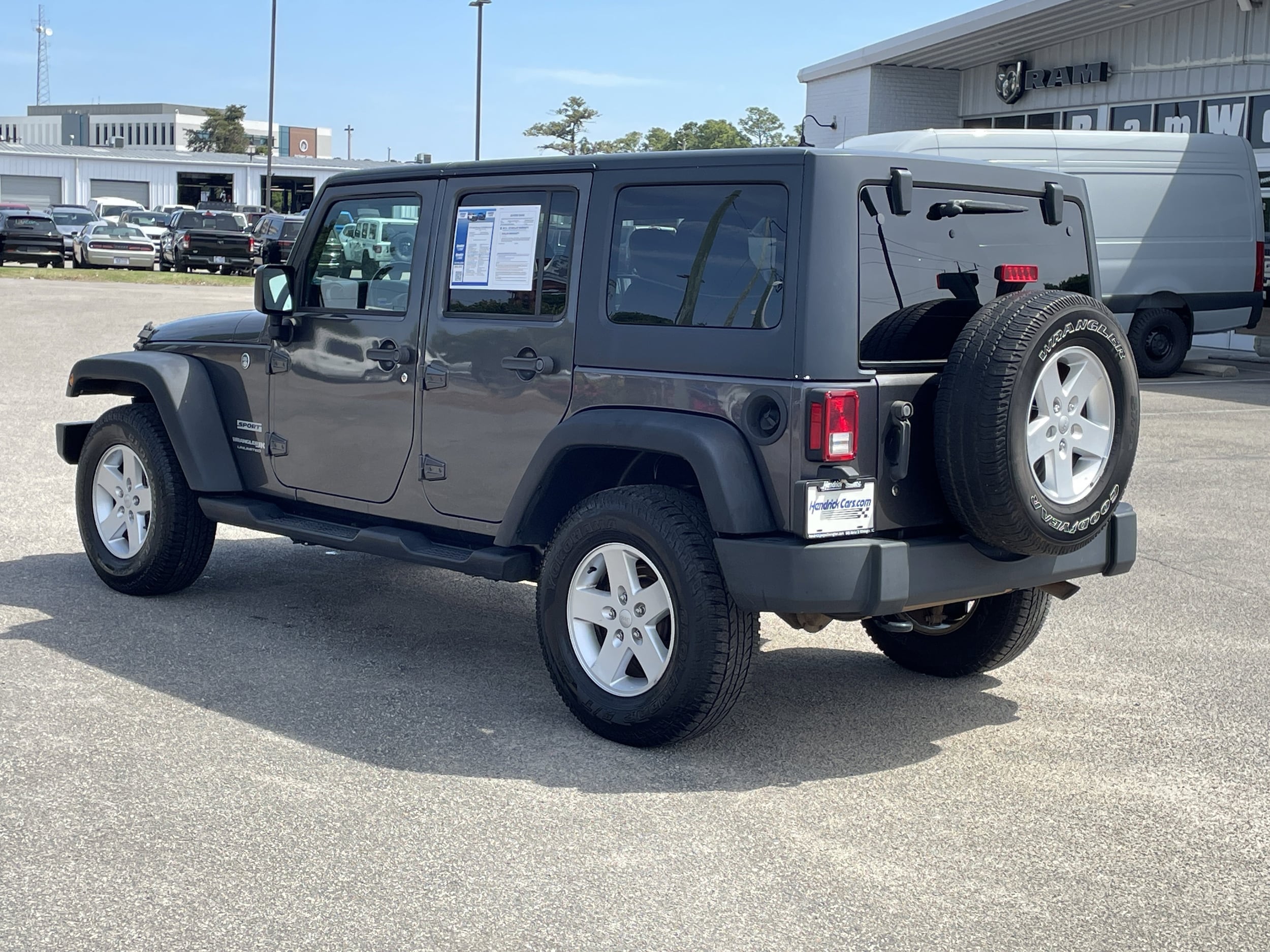 2018 Jeep Wrangler JK Sport S photo 3