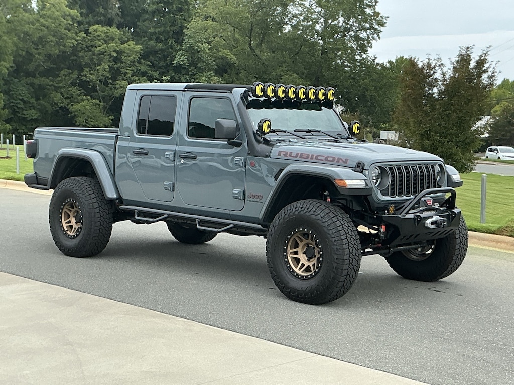 Used 2025 Jeep Gladiator Rubicon X Truck Crew Cab