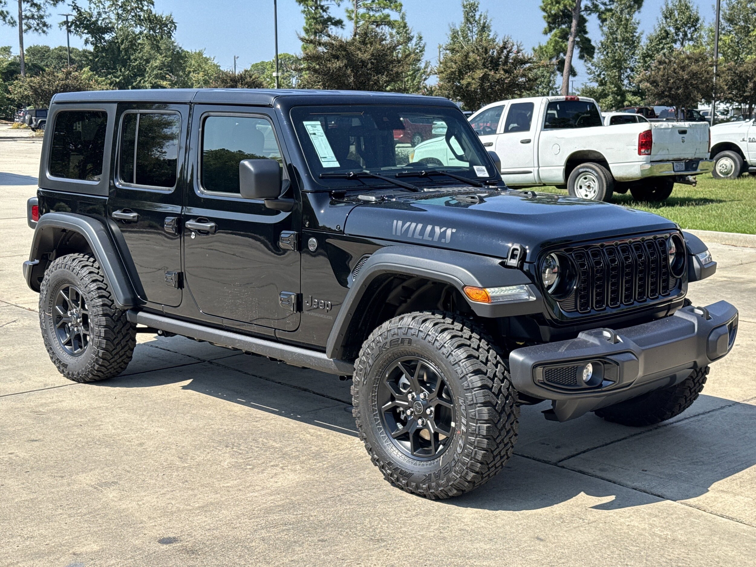 2025 Jeep Wrangler Willys photo 2