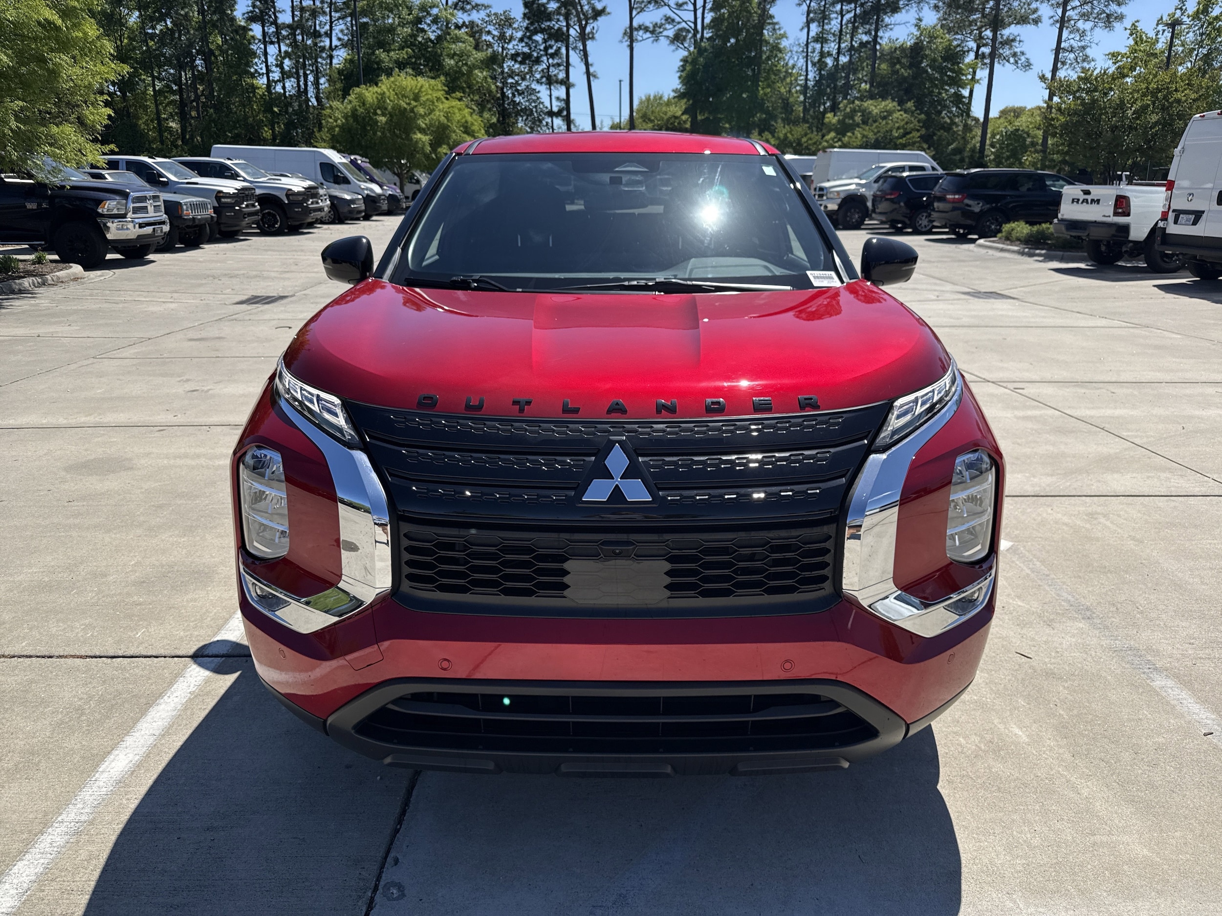 2023 Mitsubishi Outlander SE Black Edition photo 5