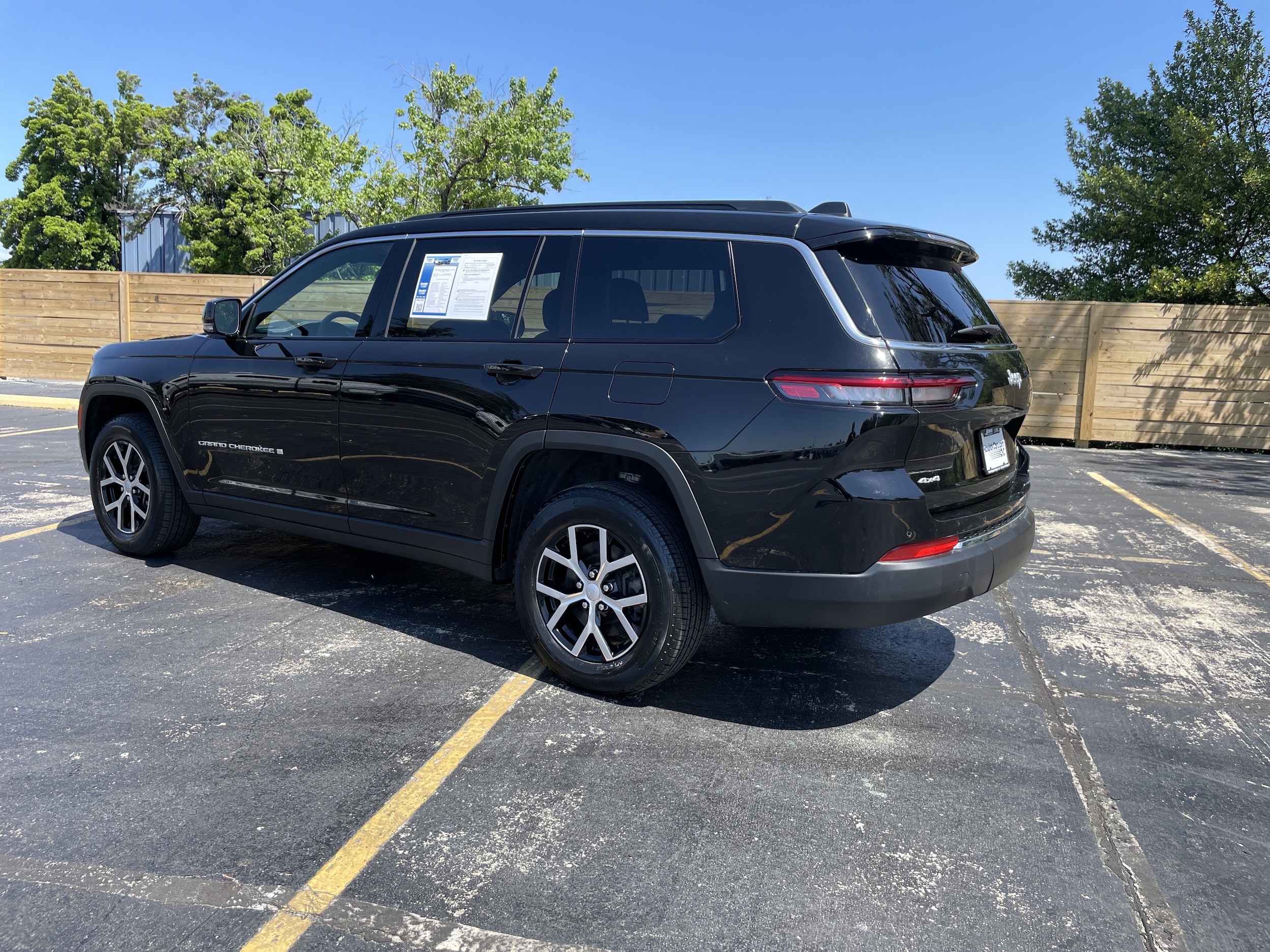 2024 Jeep Grand Cherokee L Limited photo 6