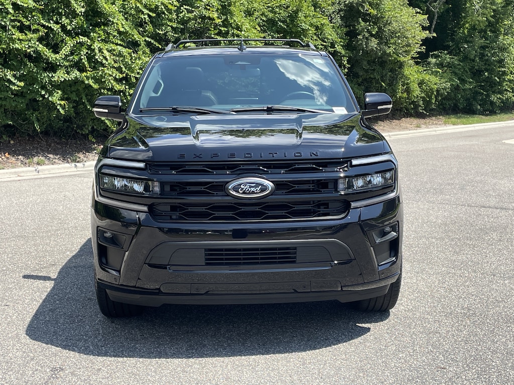 Used 2024 Ford Expedition Limited SUV