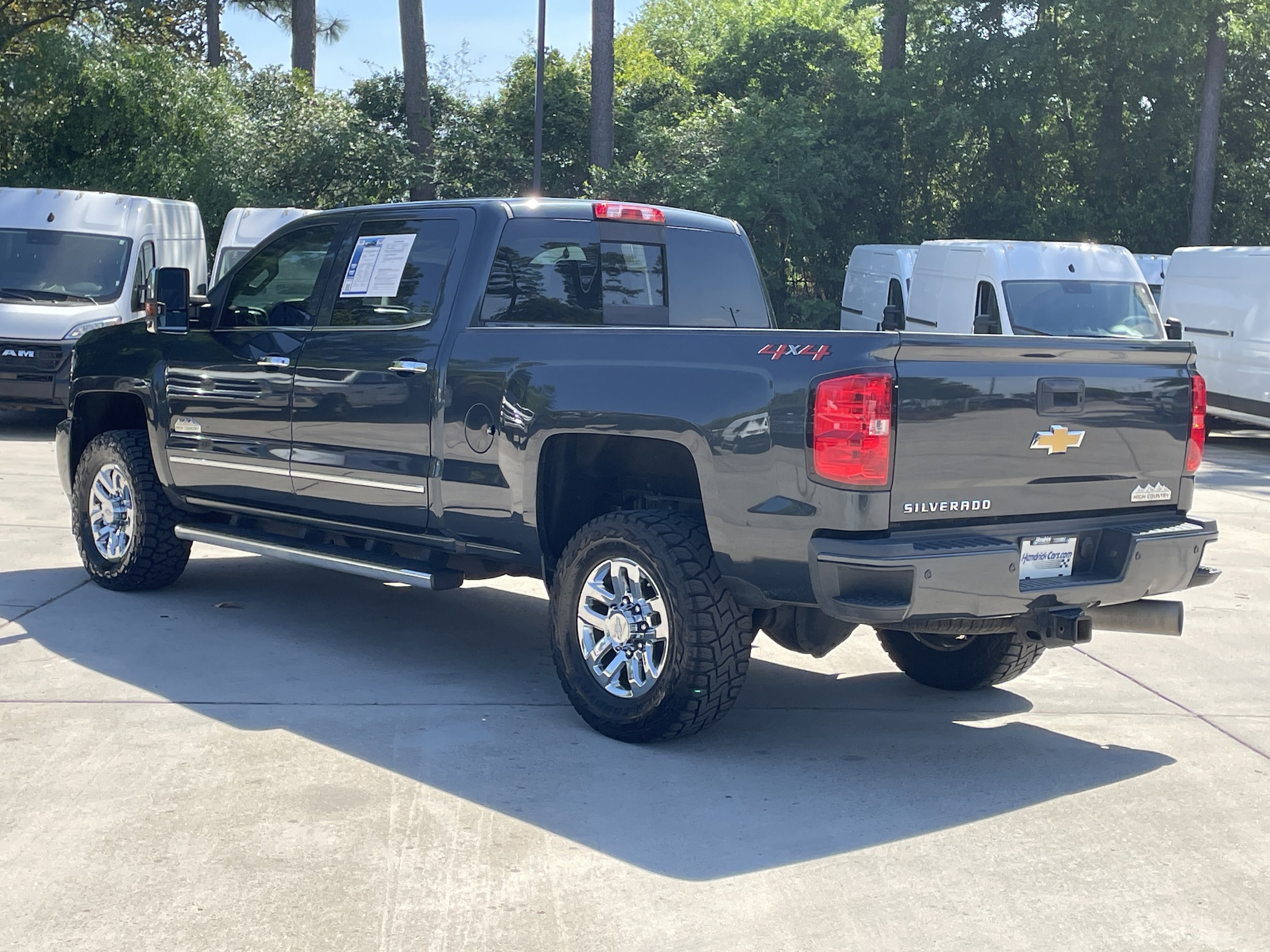 2019 Chevrolet Silverado 3500HD High Country photo 6