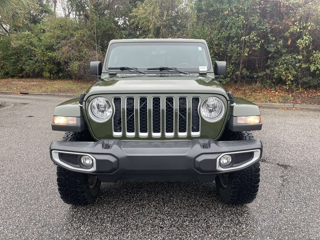 Used 2022 Jeep Gladiator Overland Truck Crew Cab