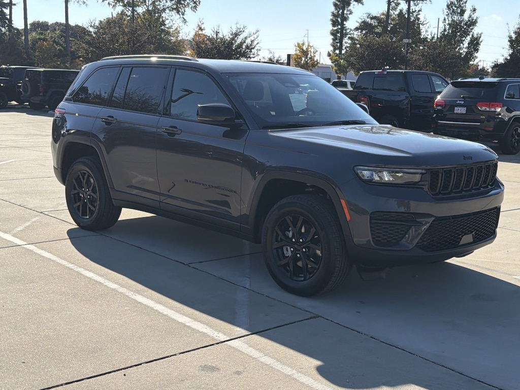 New 2025 Jeep Grand Cherokee Altitude X Sport Utility