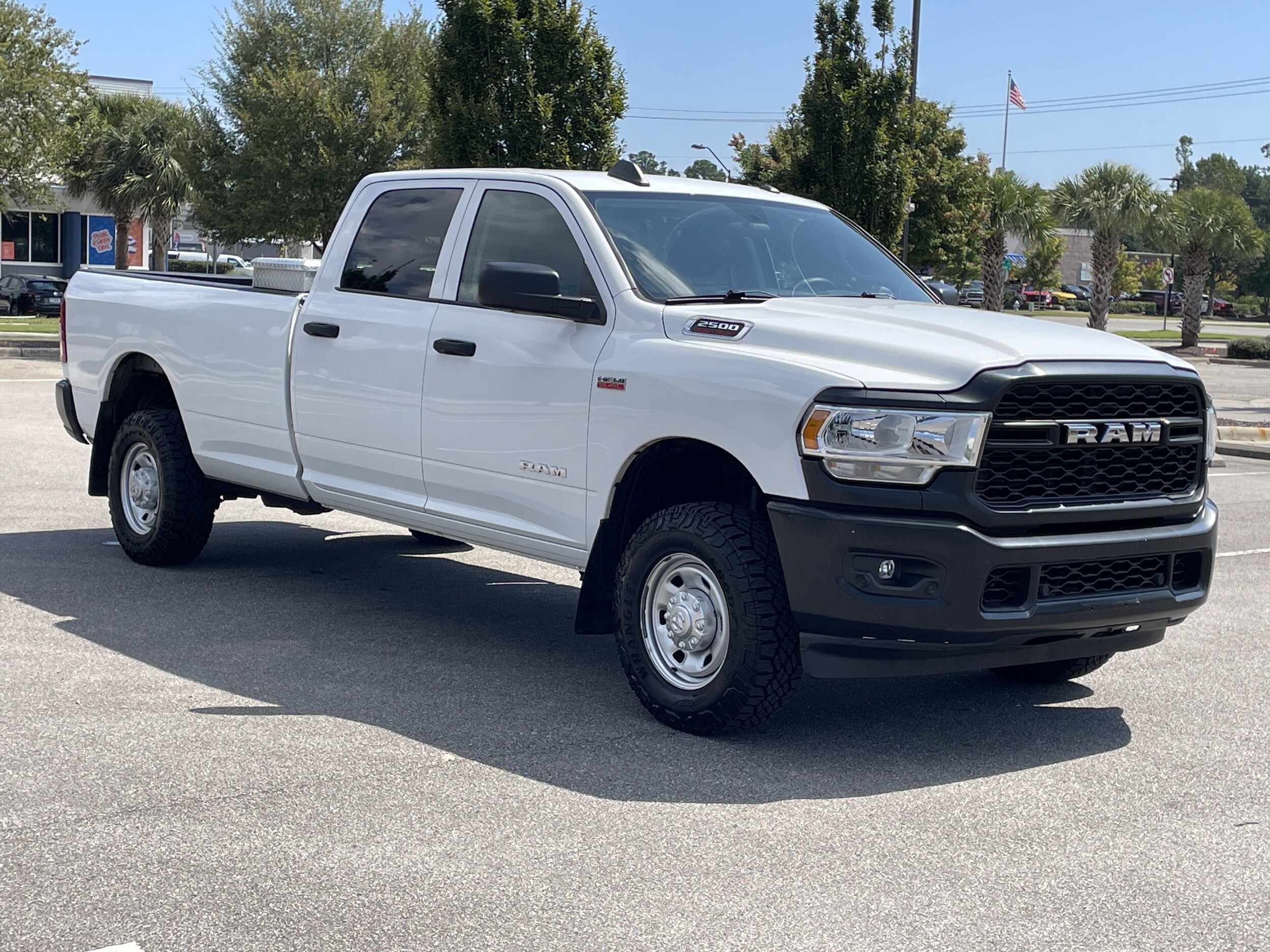 2020 Ram 2500 Tradesman photo 2
