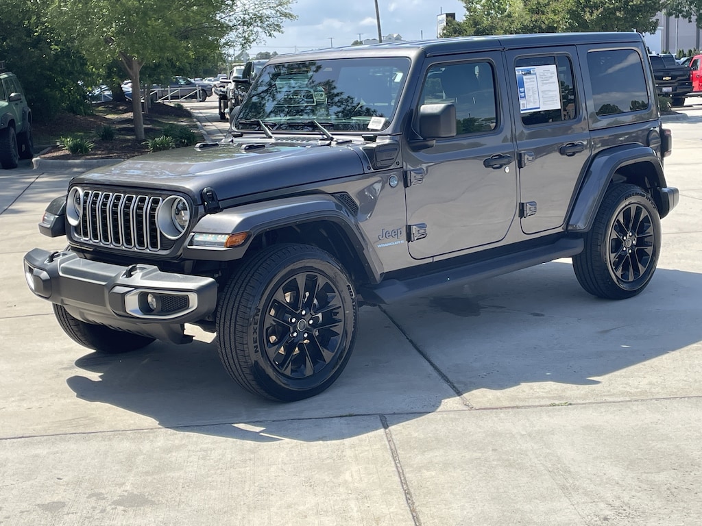 Used 2025 Jeep Wrangler 4xe Sahara SUV