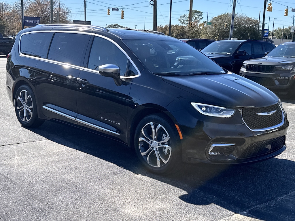 New 2026 Chrysler Pacifica Pinnacle Passenger Van