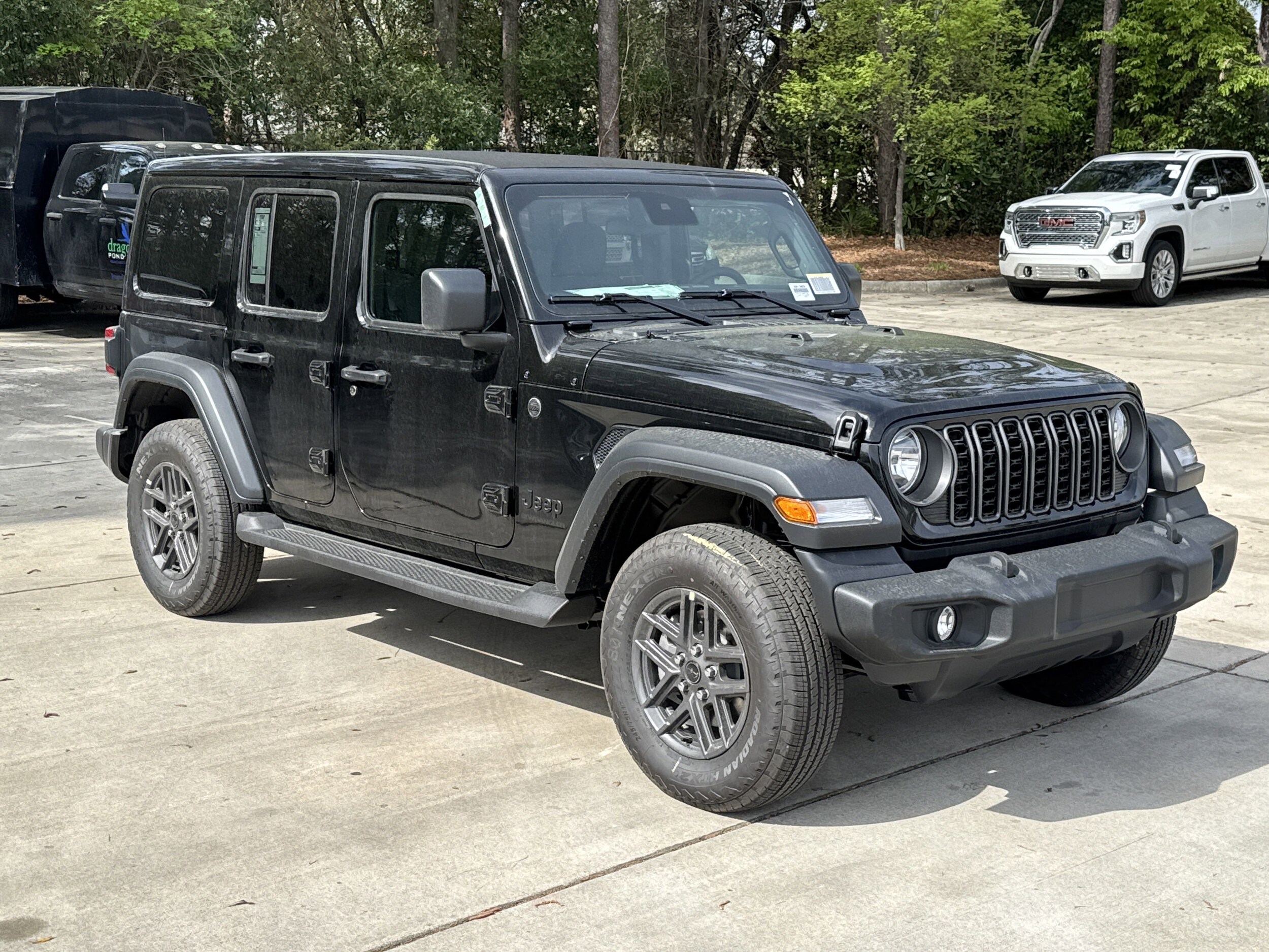 2025 Jeep Wrangler Sport S photo 2