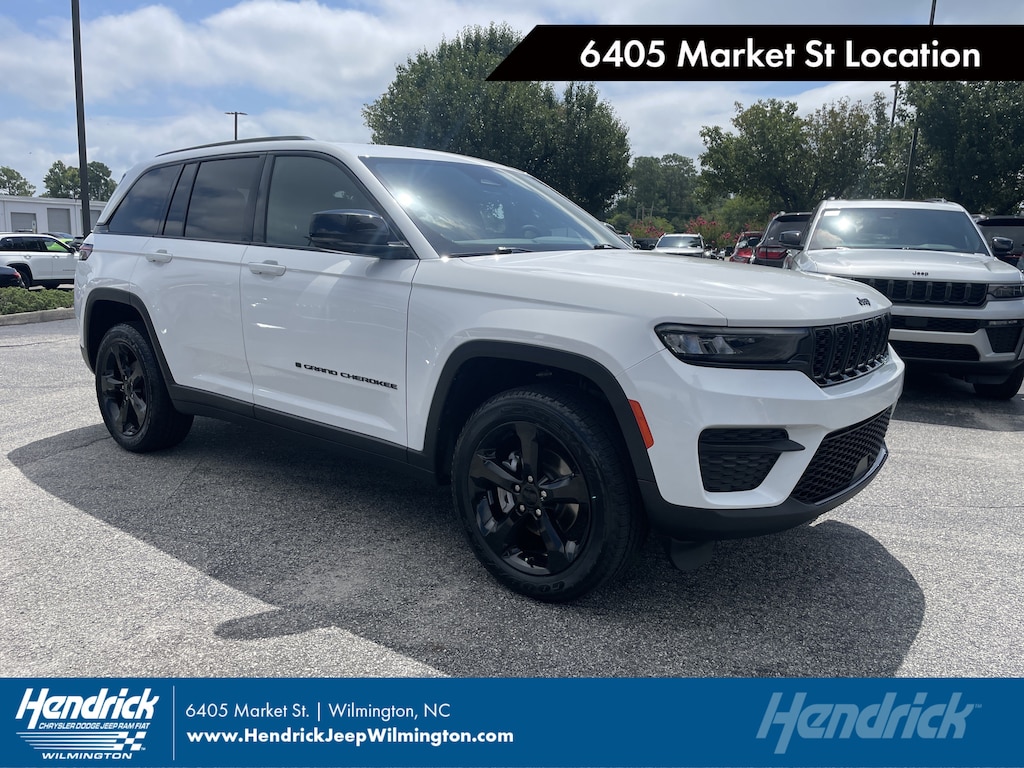 Used 2023 Jeep Grand Cherokee Altitude SUV