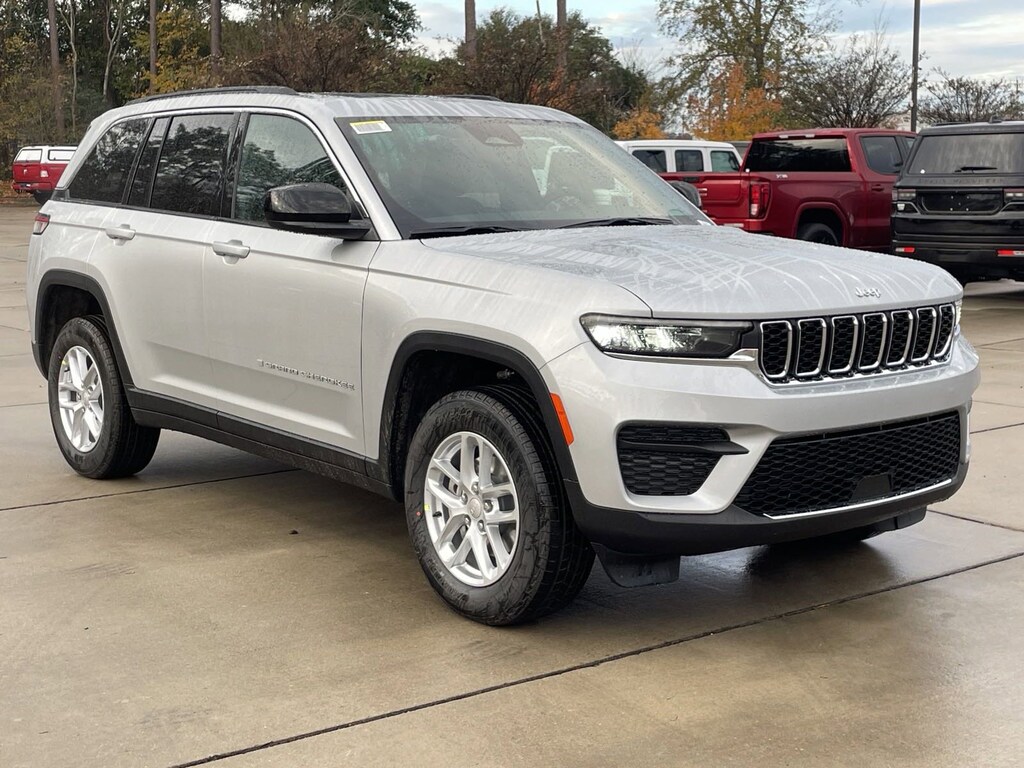 Used 2025 Jeep Grand Cherokee Laredo X SUV