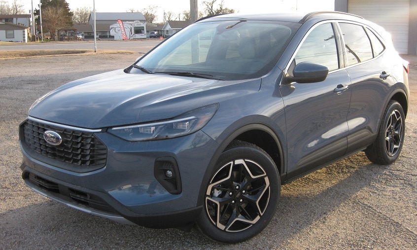 2026 Ford Escape Platinum's photo