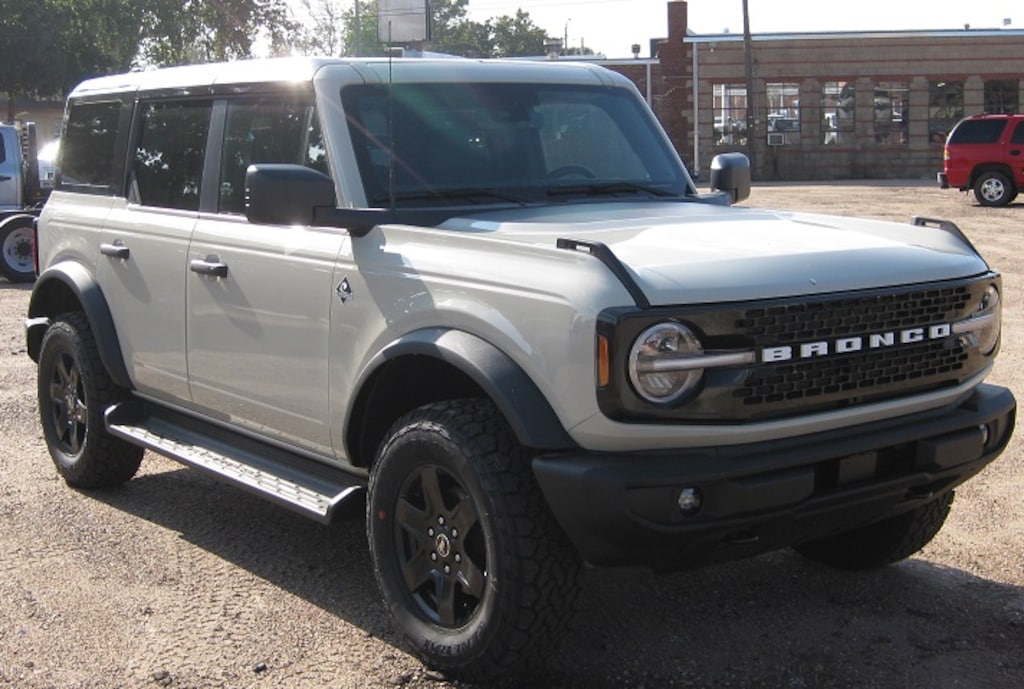 New 2025 Ford Bronco Outer Banks SUV