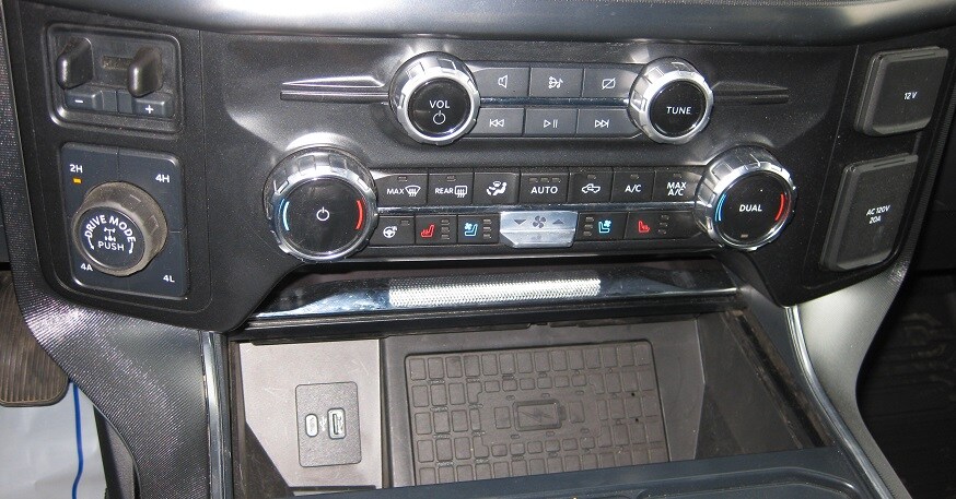 2024 Ford F-150 Platinum - Photo 14