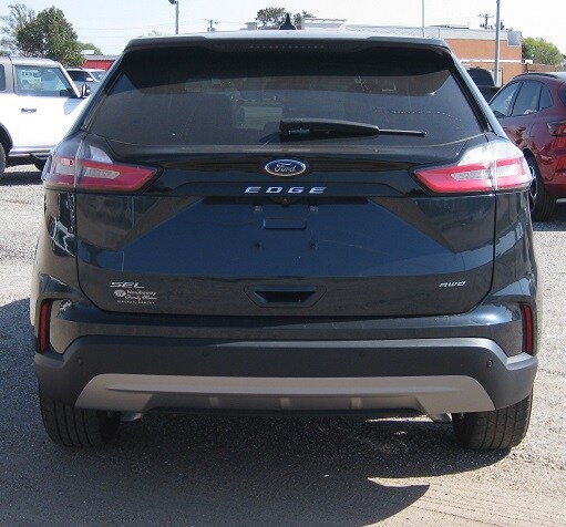2022 Ford Edge SEL photo 3