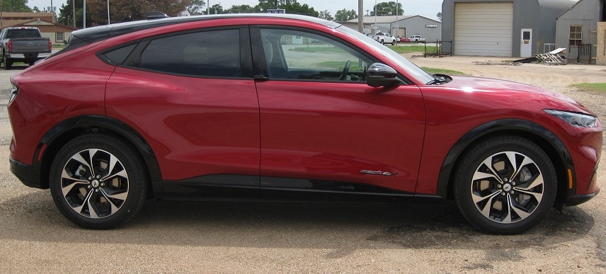 Used 2023 Ford Mustang Mach-E Premium AWD with VIN 3FMTK3SU4PMA36916 for sale in Kingman, KS