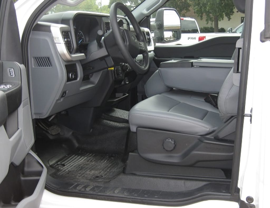 Used 2024 Ford F-550 Chassis Cab XL Chassis Truck