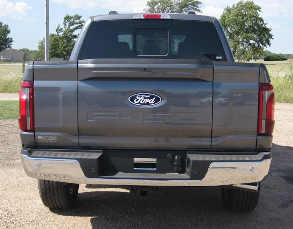 New 2025 Ford F-150 Lariat TRUCK