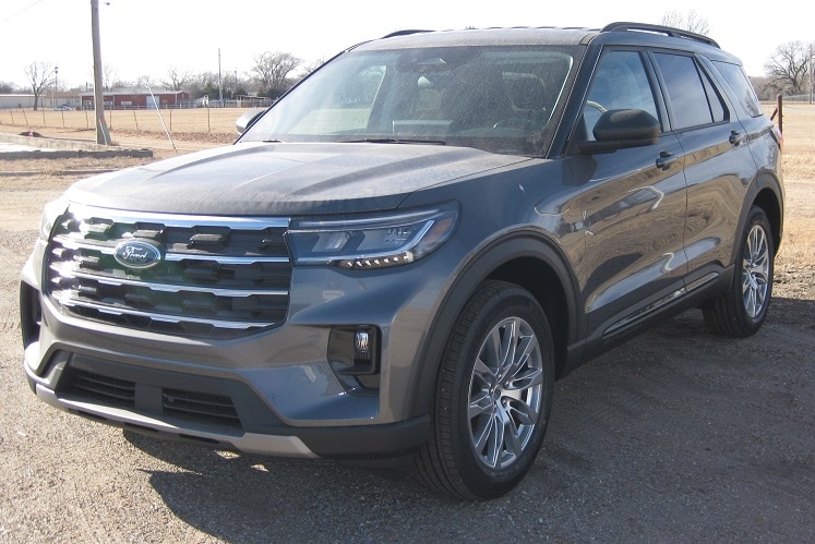 2026 Ford Explorer Active's photo