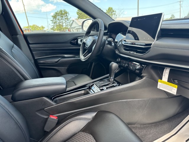 2026 Jeep Compass Latitude Altitude - Photo 6