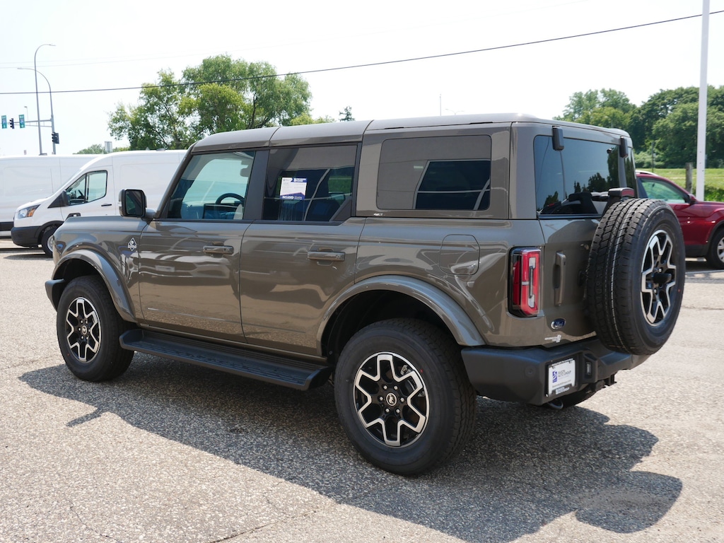 New 2025 Ford Bronco Outer Banks SUV