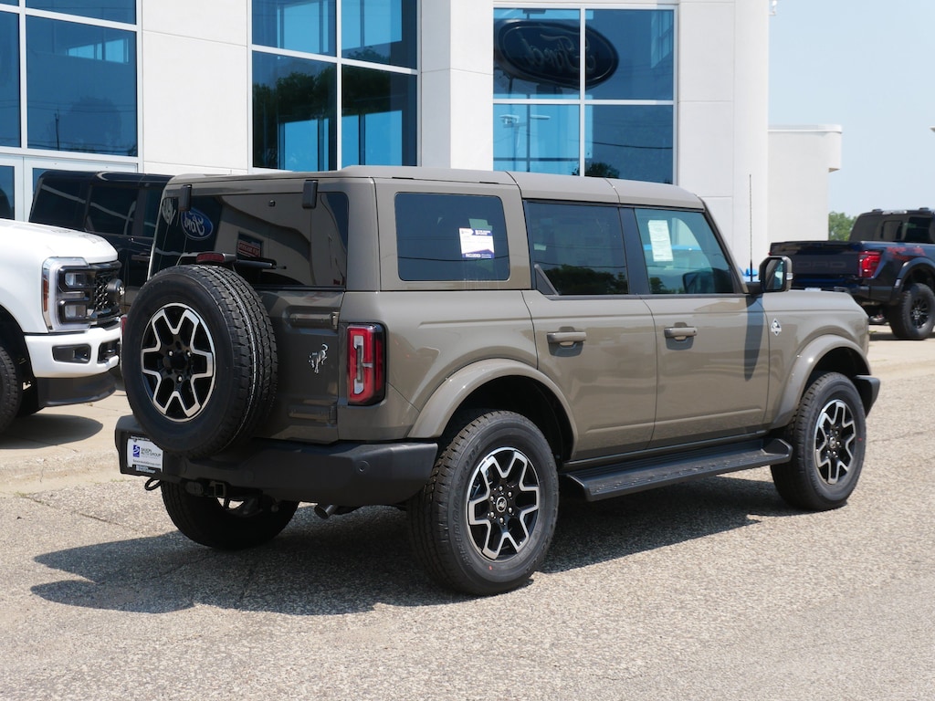 New 2025 Ford Bronco Outer Banks SUV