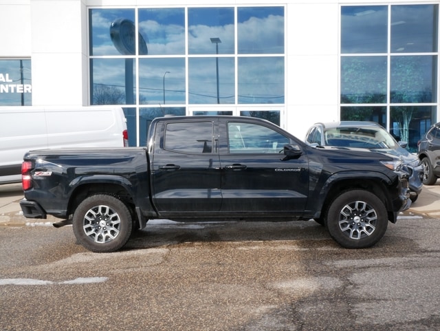 Used 2024 Chevrolet Colorado Z71 with VIN 1GCPTDEK7R1151030 for sale in Oakdale, Minnesota