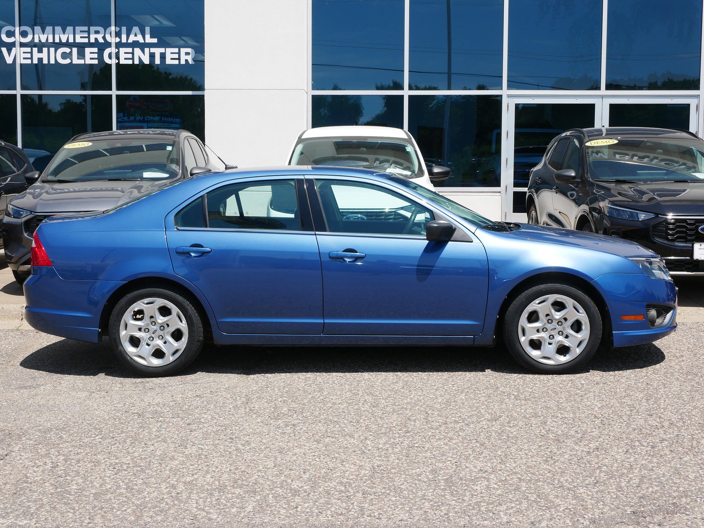 Used 2010 Ford Fusion SE with VIN 3FAHP0HA3AR245331 for sale in New Brighton, Minnesota