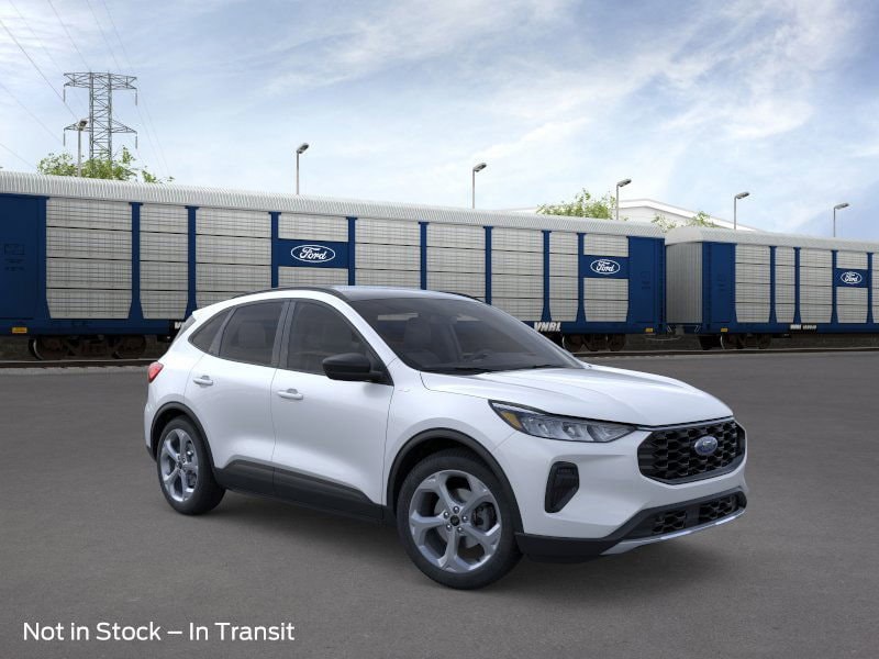 2026 Ford Escape ST-Line photo 4