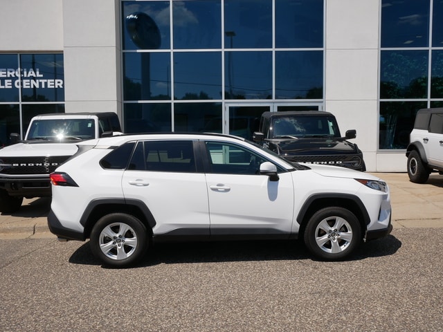 Used 2021 Toyota RAV4 XLE with VIN 2T3P1RFV7MW198399 for sale in New Brighton, MN