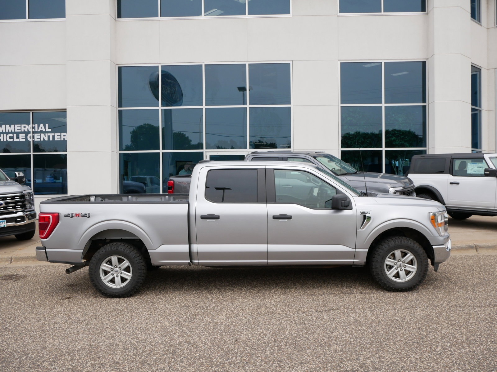 Used 2022 Ford F-150 XLT with VIN 1FTFW1E54NFA75565 for sale in New Brighton, Minnesota
