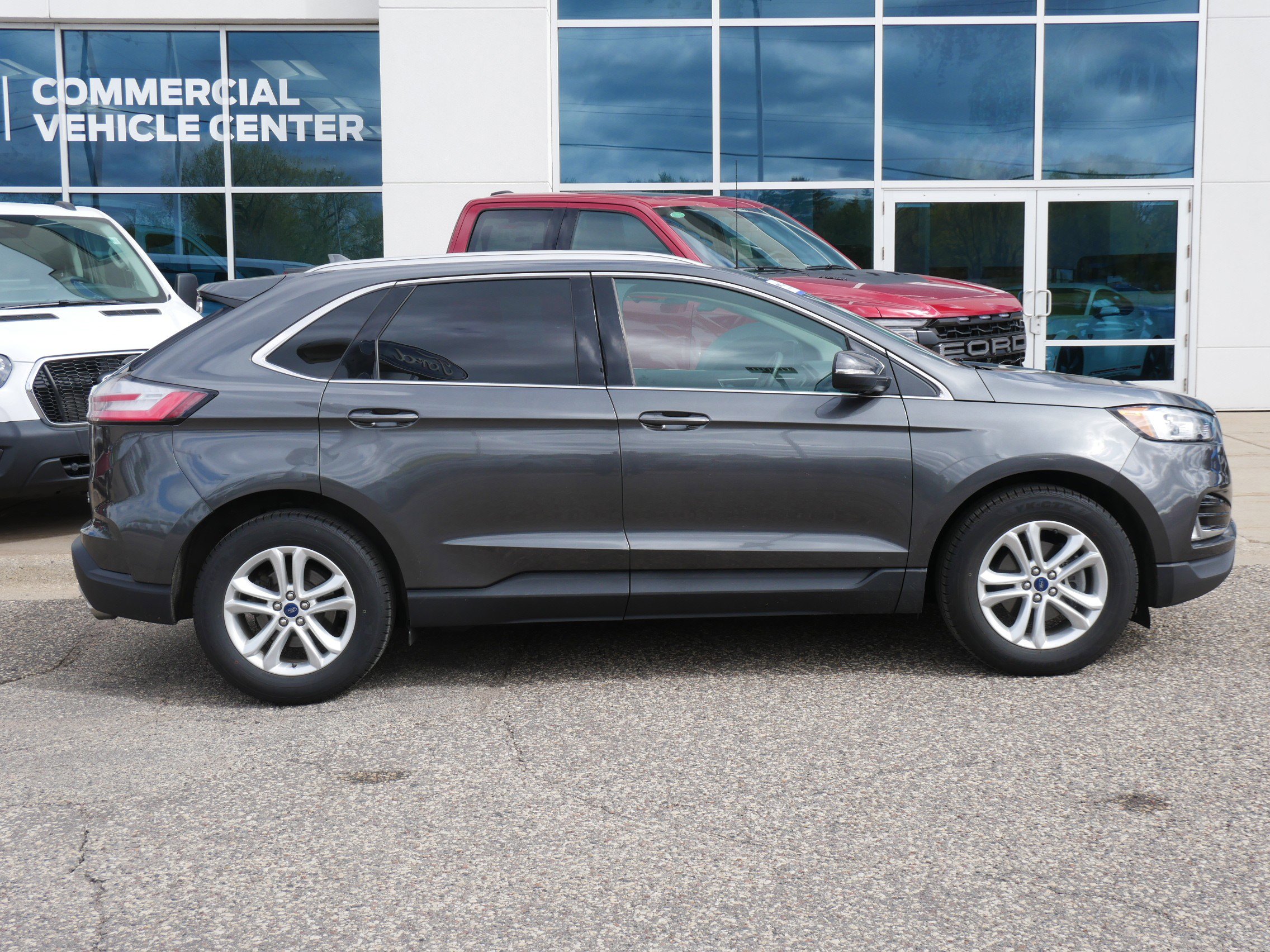 Used 2019 Ford Edge SEL with VIN 2FMPK3J90KBB25634 for sale in New Brighton, Minnesota