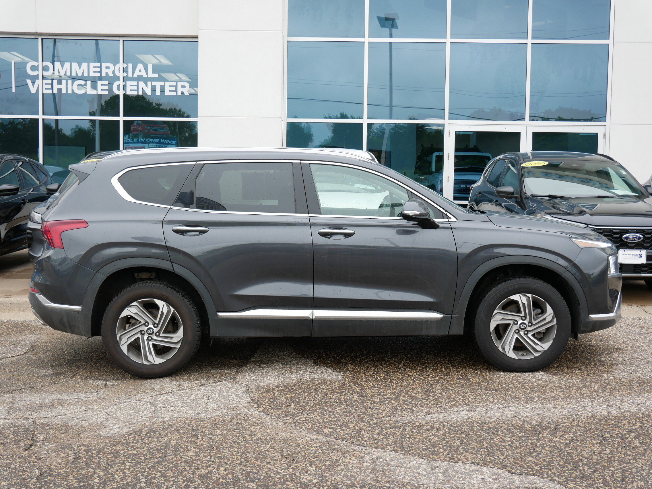 Used 2022 Hyundai Santa Fe SEL with VIN 5NMS6DAJ9NH392182 for sale in New Brighton, Minnesota