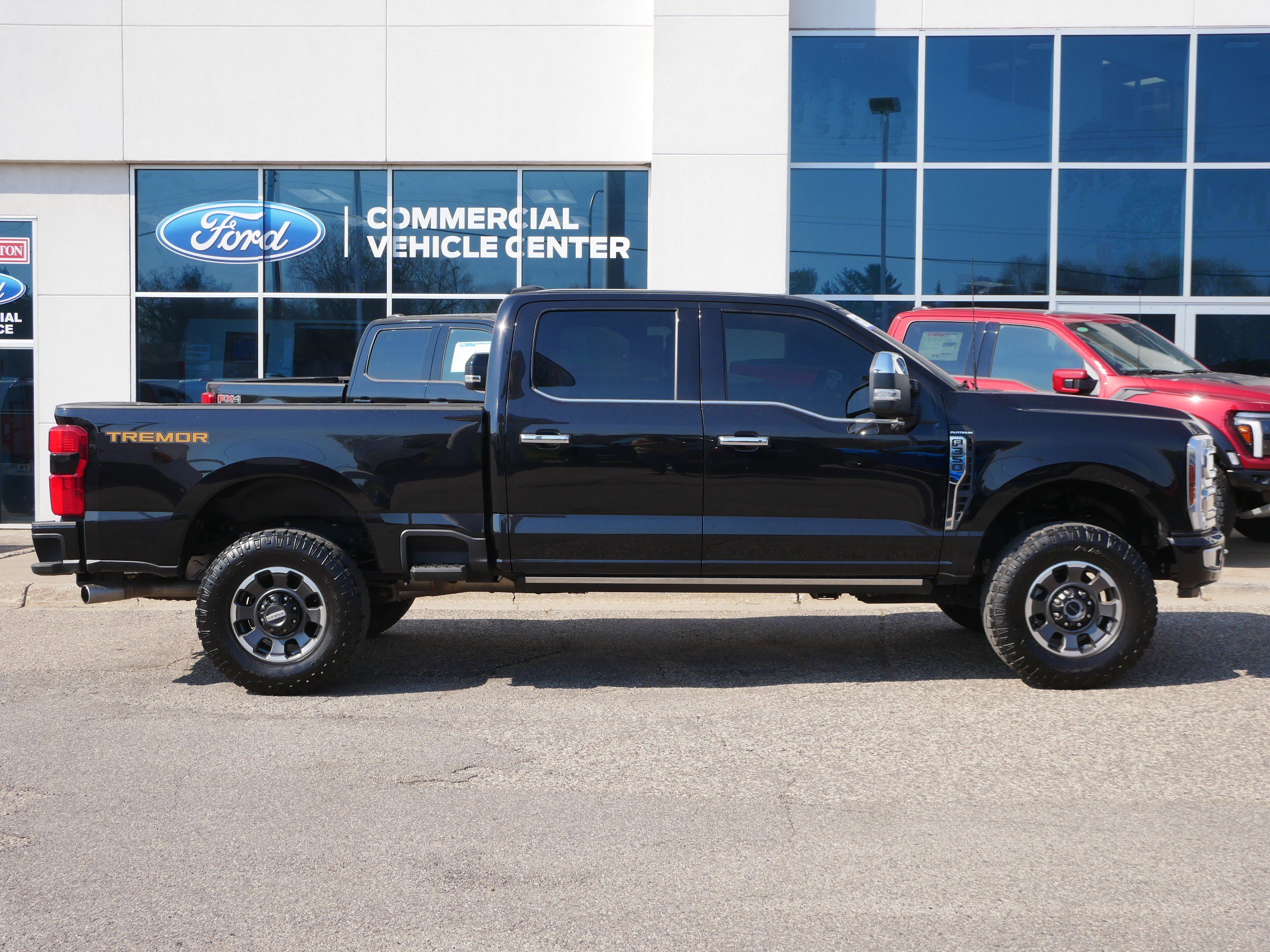 Used 2024 Ford F-350 Super Duty Platinum with VIN 1FT8W3BNXREE04080 for sale in New Brighton, Minnesota