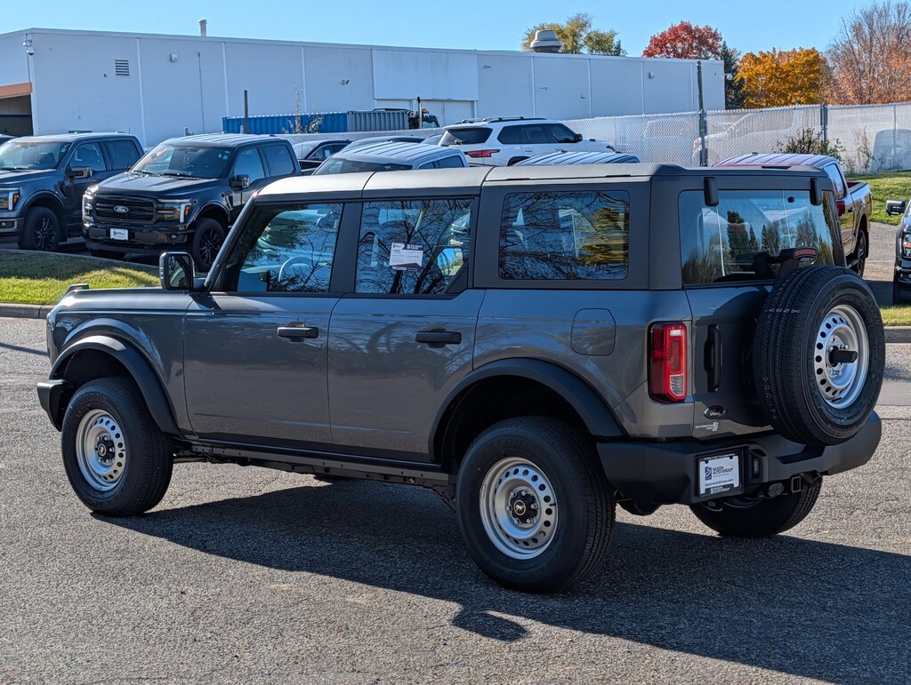 New 2025 Ford Bronco Base SUV