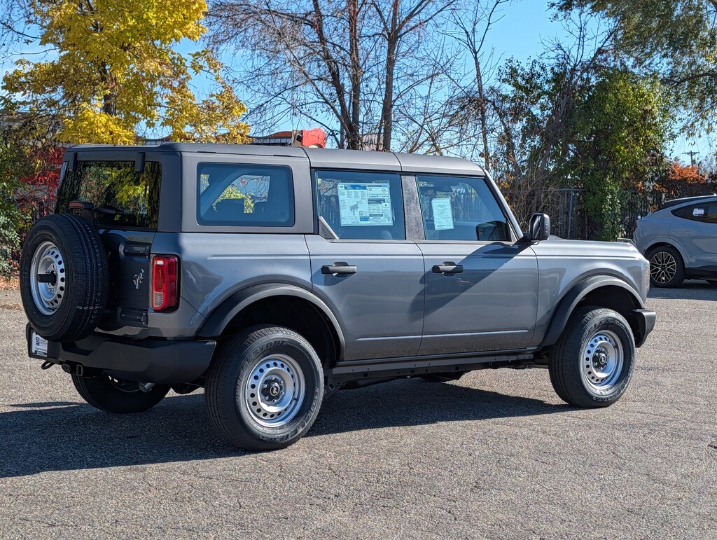 New 2025 Ford Bronco Base SUV