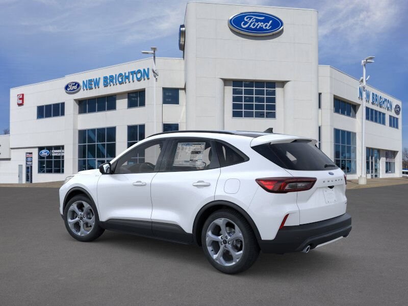 2025 Ford Escape ST-Line photo 4