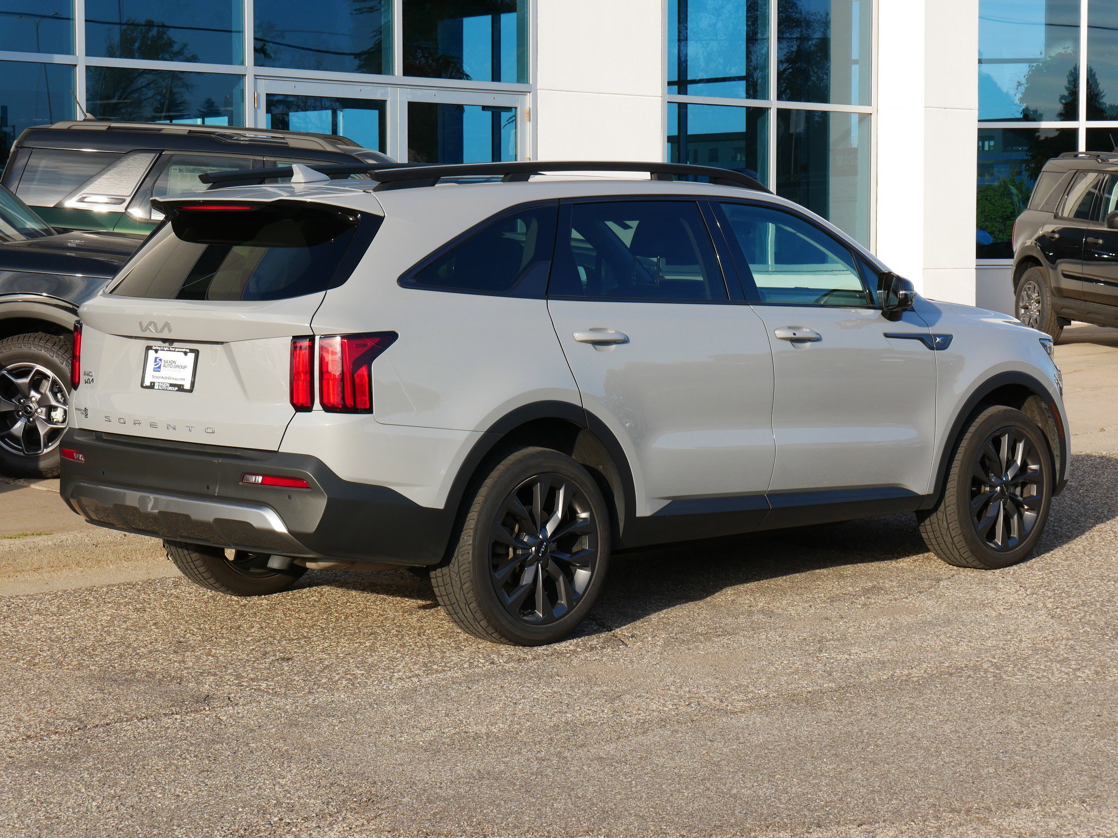 2022 Kia Sorento X-Line SX Prestige photo 2