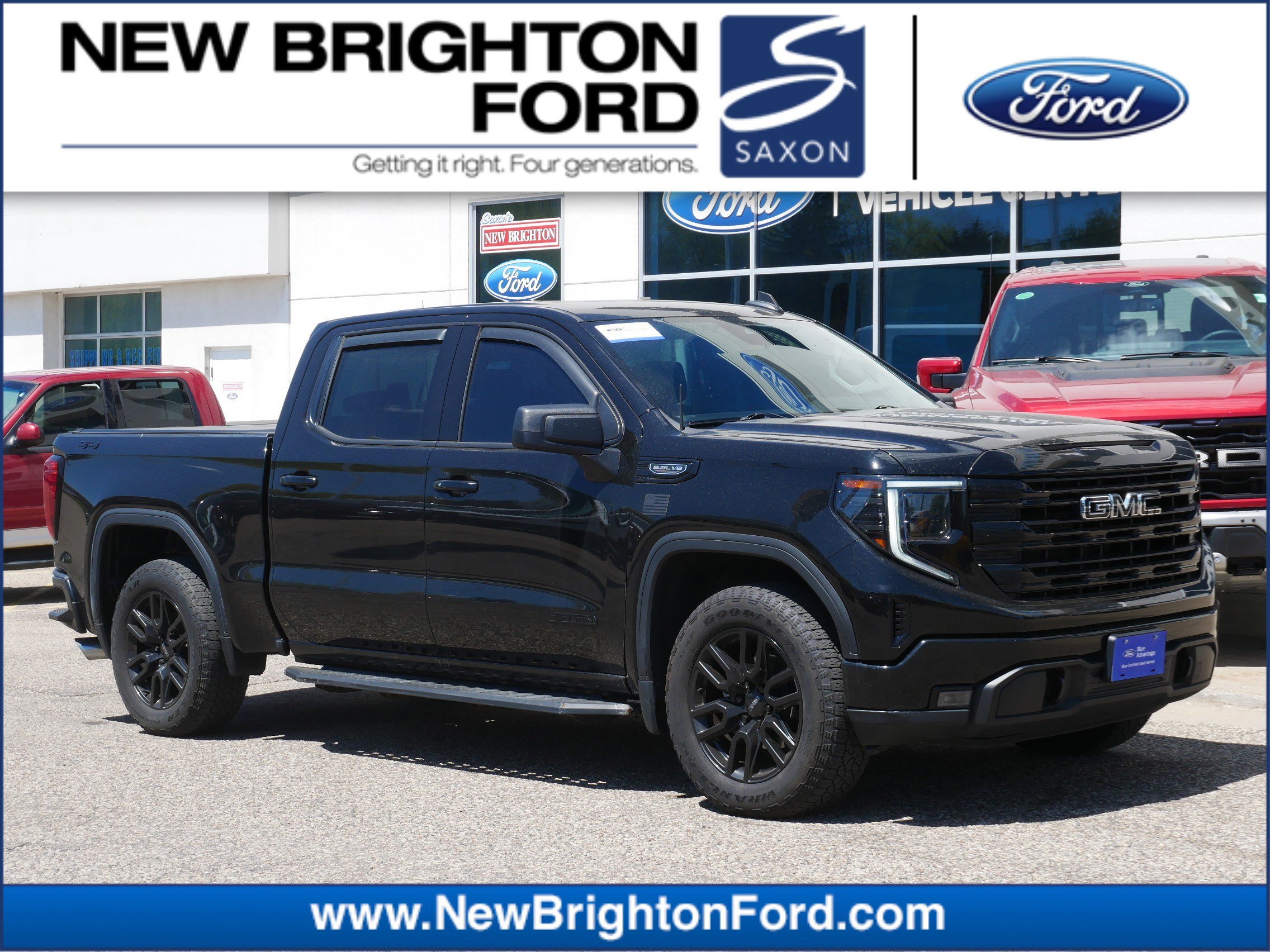 2022 GMC Sierra 4WD Crew Cab Short Box Elevation's photo