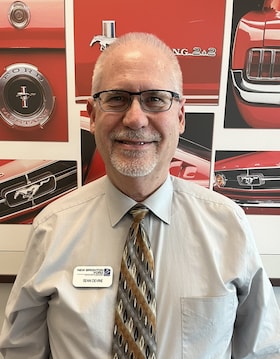 Staff member Sean Devine from ID_43e1d5d3a75d