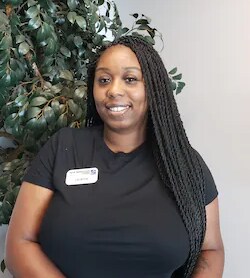 Staff member Calinthia H from ID_186851449ce5