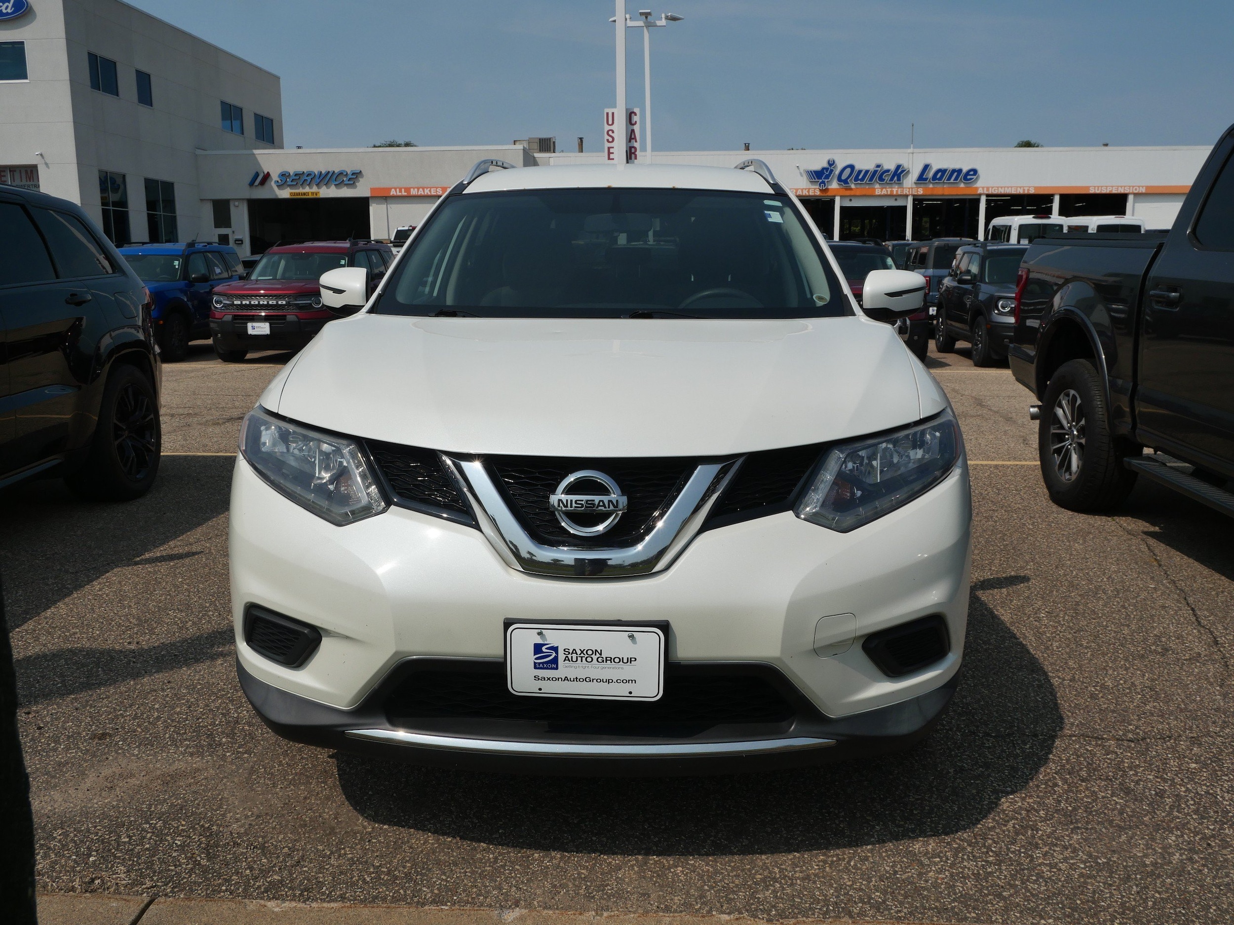 Used 2016 Nissan Rogue SV with VIN KNMAT2MV2GP663598 for sale in New Brighton, Minnesota