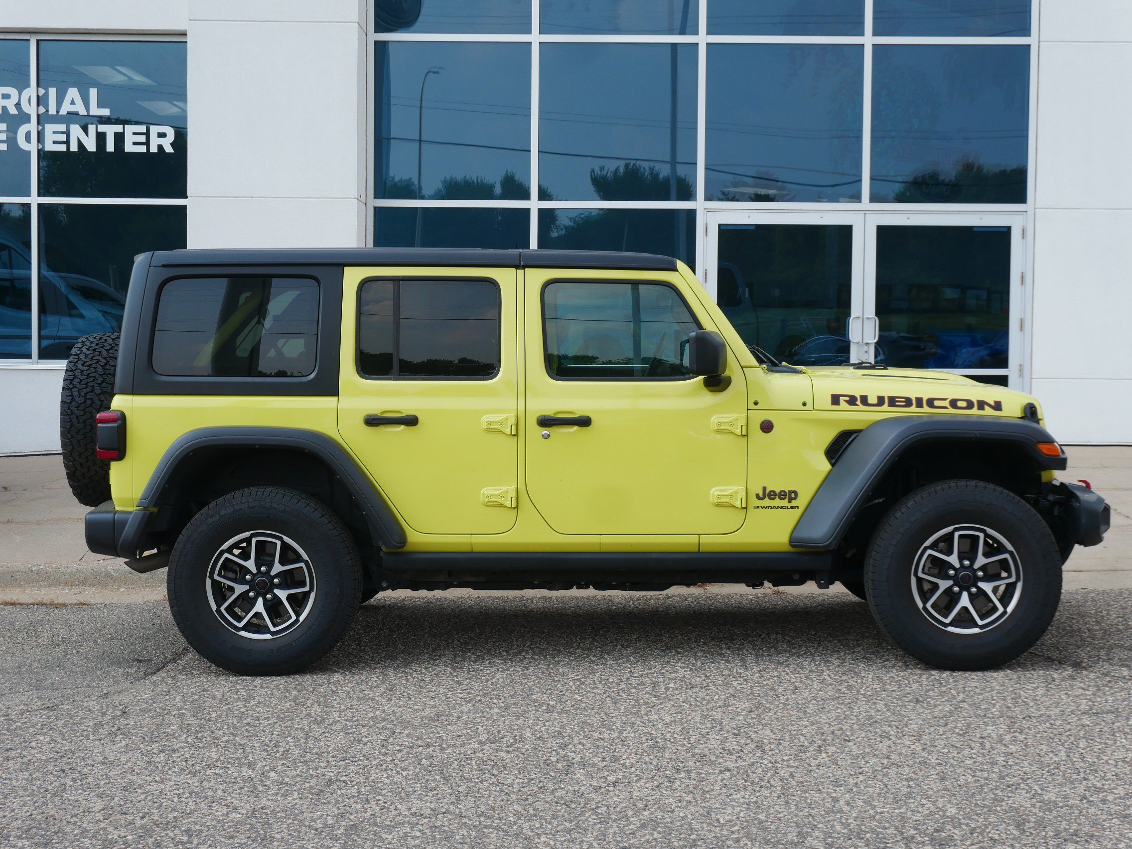 Used 2024 Jeep Wrangler 4-Door Rubicon with VIN 1C4PJXFG4RW253065 for sale in New Brighton, Minnesota