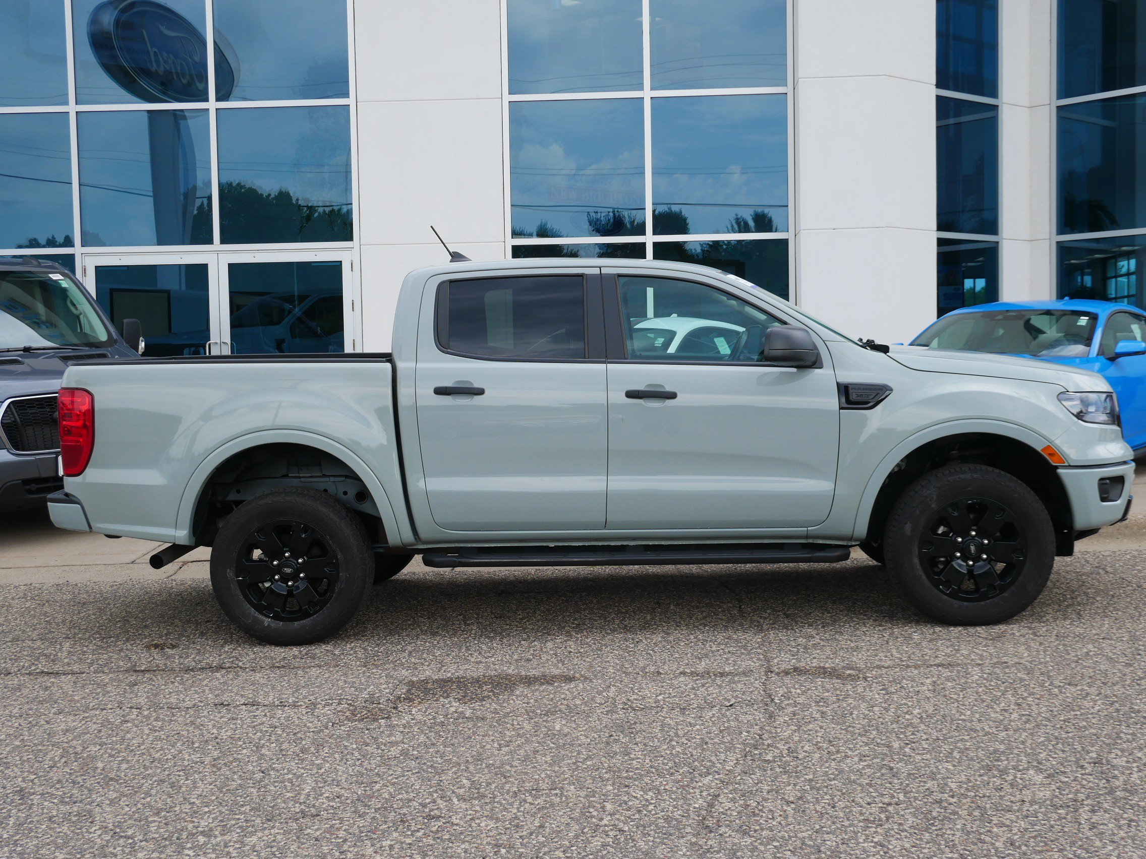 Used 2023 Ford Ranger XLT with VIN 1FTER4FH5PLE15551 for sale in New Brighton, Minnesota