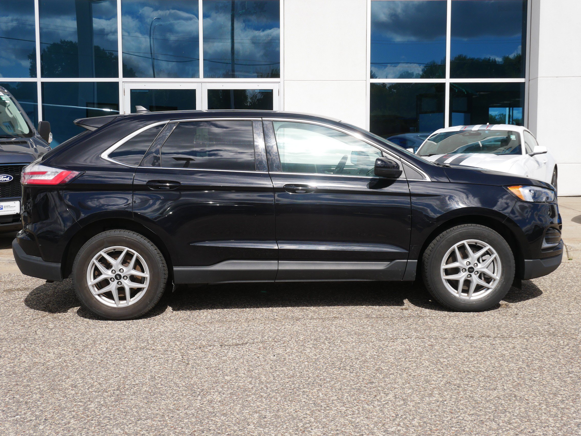 Used 2024 Ford Edge SEL with VIN 2FMPK4J99RBB00473 for sale in New Brighton, Minnesota
