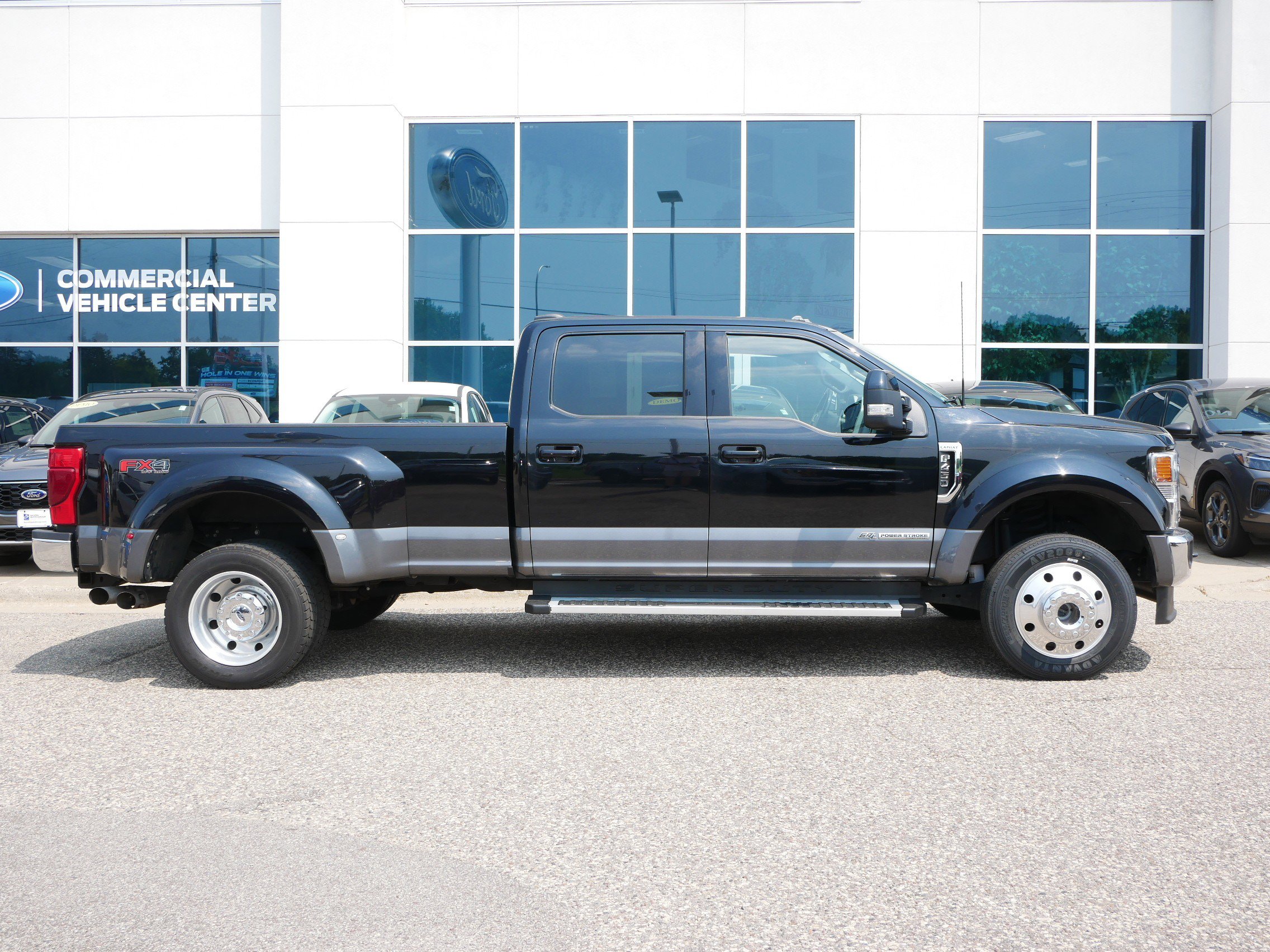 Used 2022 Ford F-450 Super Duty Lariat with VIN 1FT8W4DT4NEE86545 for sale in New Brighton, Minnesota