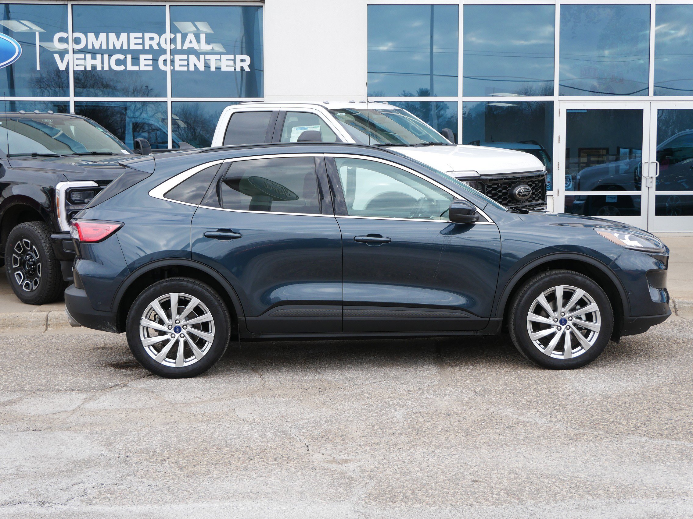 Used 2022 Ford Escape Titanium with VIN 1FMCU9J93NUB80962 for sale in New Brighton, Minnesota