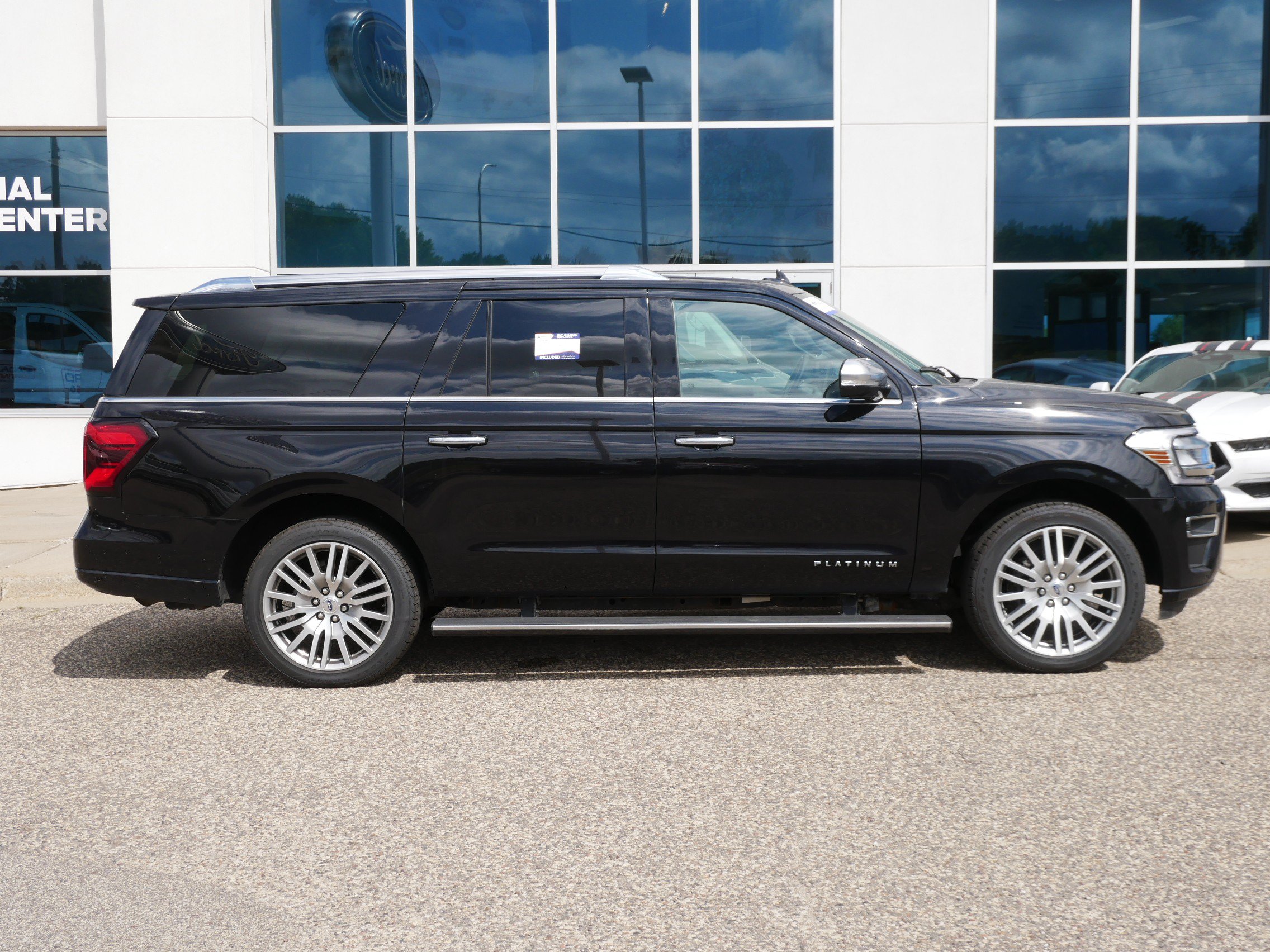 Used 2023 Ford Expedition MAX Platinum with VIN 1FMJK1M83PEA16979 for sale in New Brighton, Minnesota